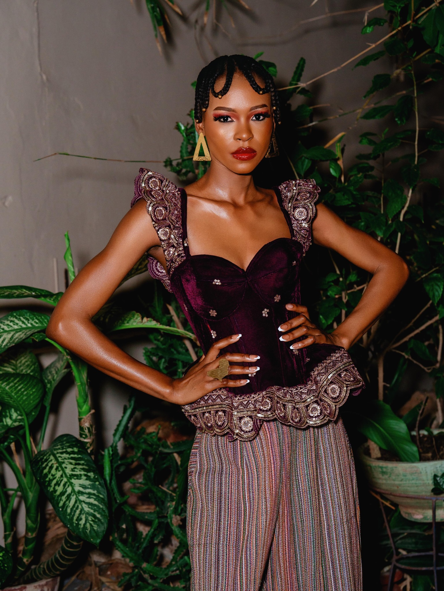 Bustier velours brodé — édition couture
