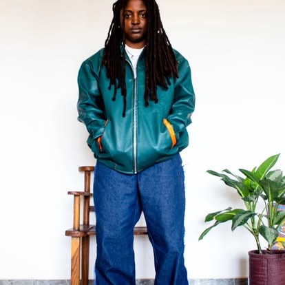 Blouson cuir vert et jean large