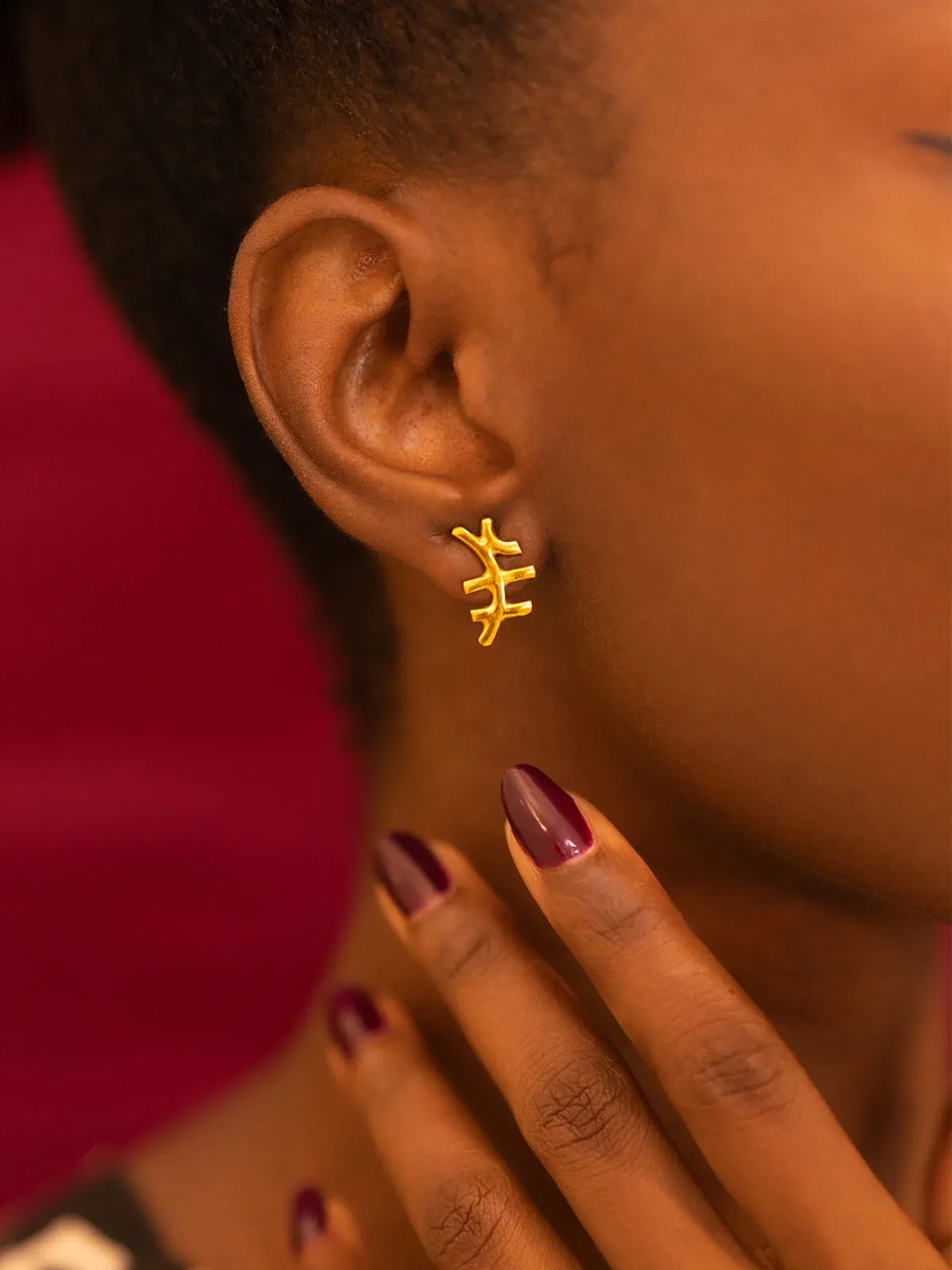 Boucles Drama Mini, signe intime en laiton