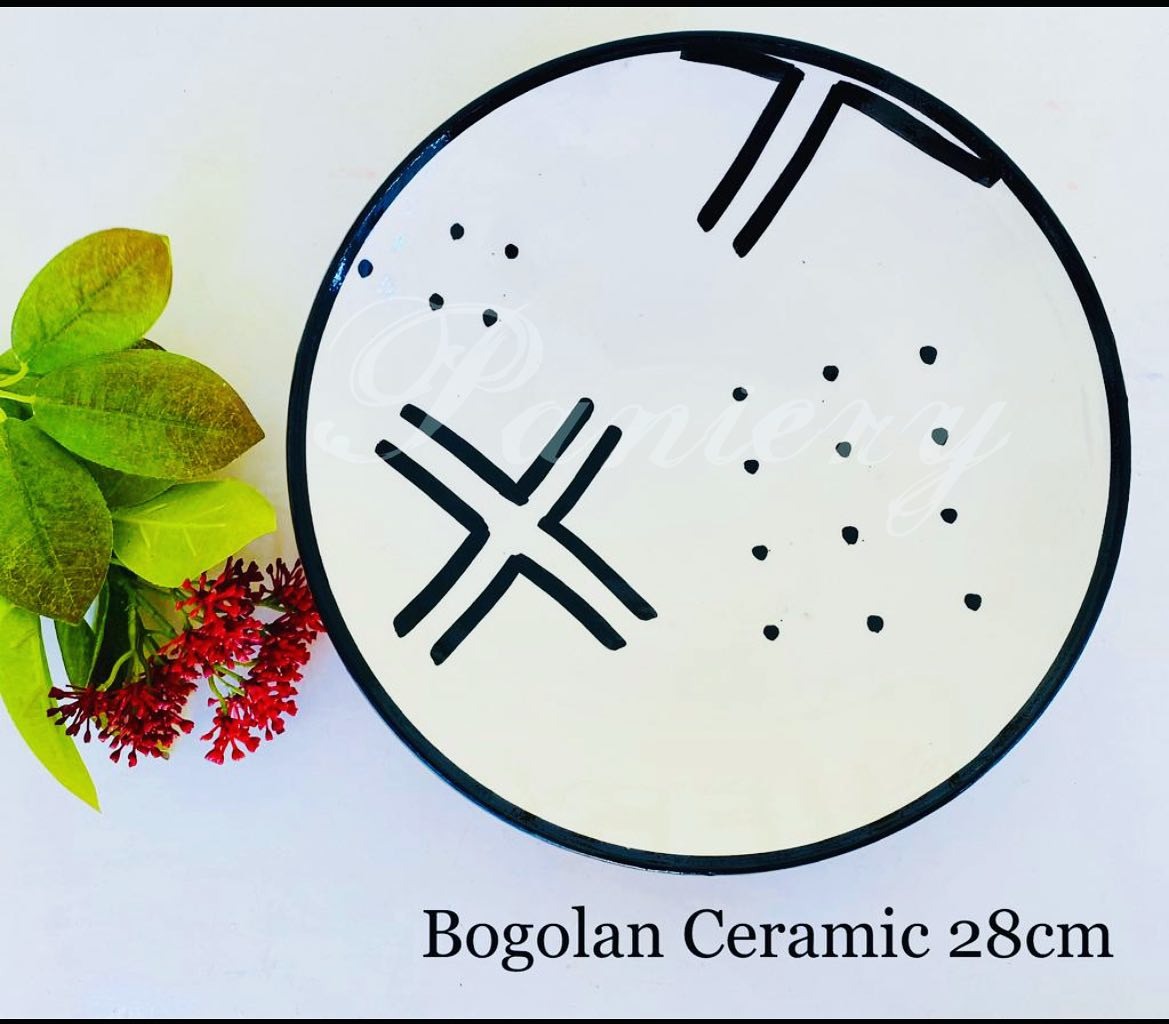 Céramique Bogolan 28cm — motif graphique noir sur blanc